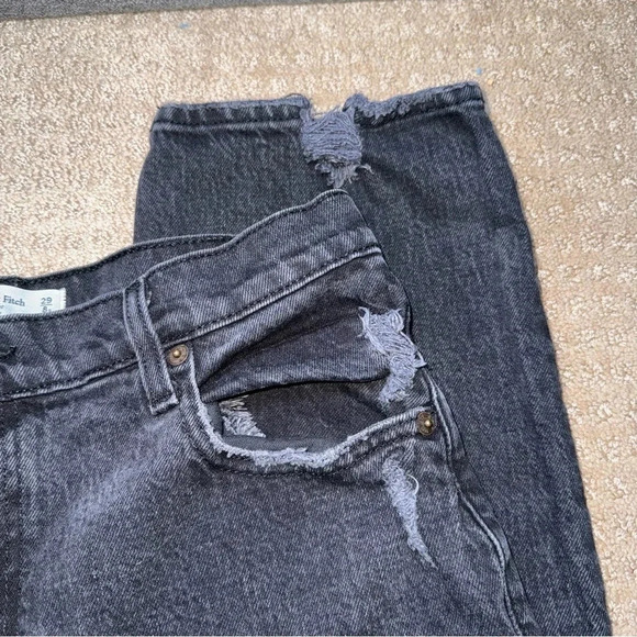 Abercrombie and Fitch 90s straight ultra high rise black distressed jeans 8/29S - Picture 4 of 6